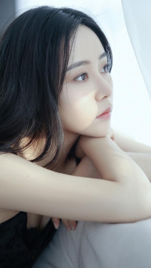 二男吃一女奶动态图