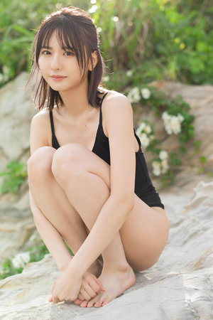 腿打开一点就不会那么疼了